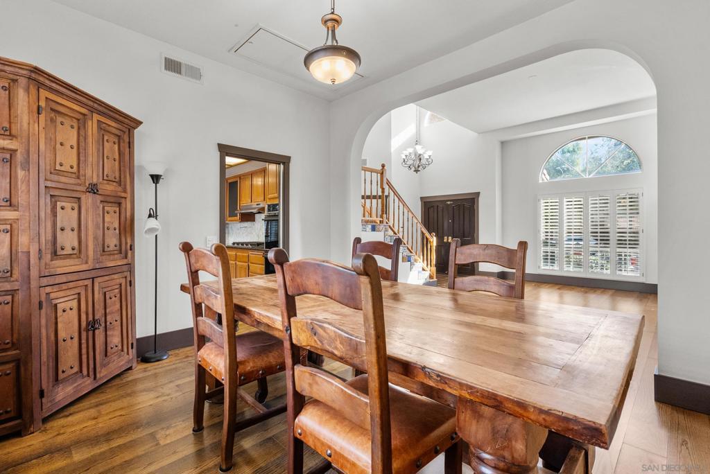 Residential for sale at 28885 Shadow Valley Ln, Santa Clarita CA featuring 4 beds and 3 baths