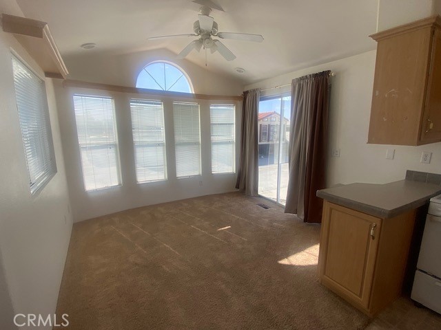 Residential for sale at 843 Fernwood, San Jacinto CA featuring 1 bed and 1 bath