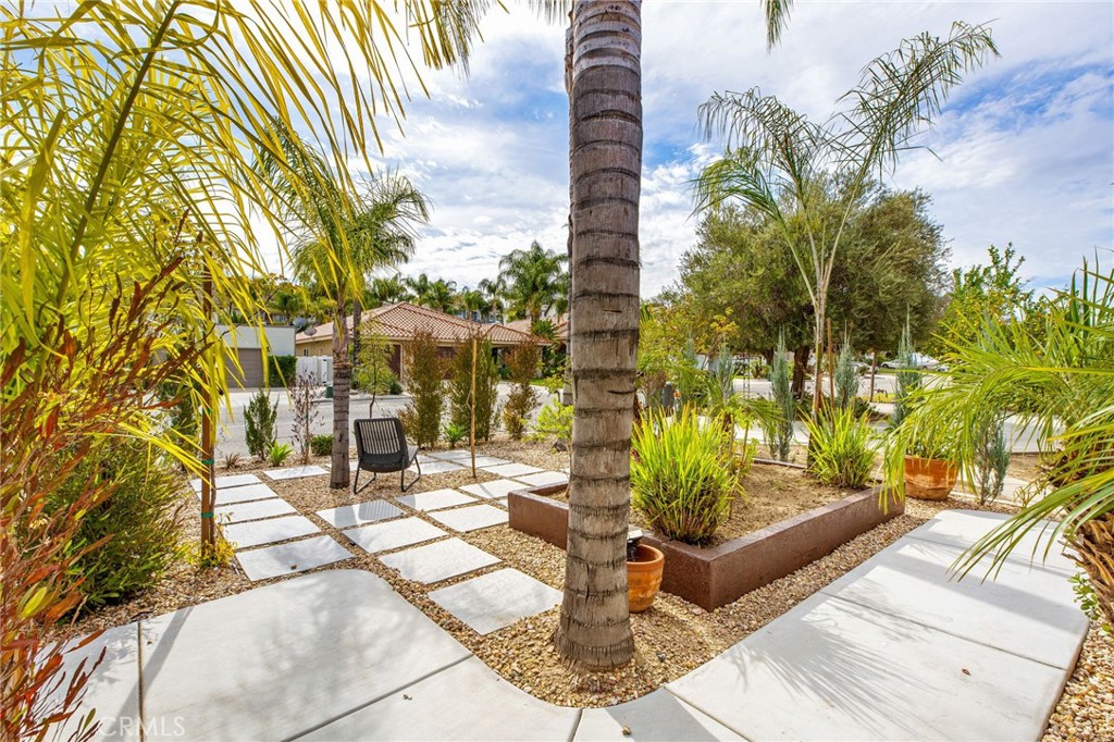 Residential for sale at 23572 Continental Drive, Canyon Lake CA featuring 3 beds and 2 baths