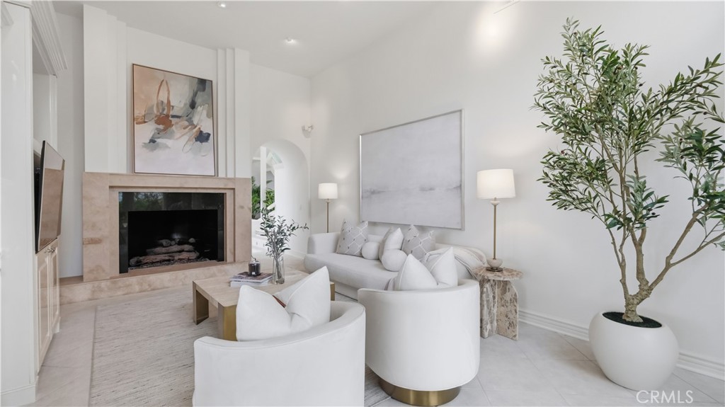 Residential for sale at 31 Saint Tropez, Newport Beach CA featuring 4 beds and 3 baths