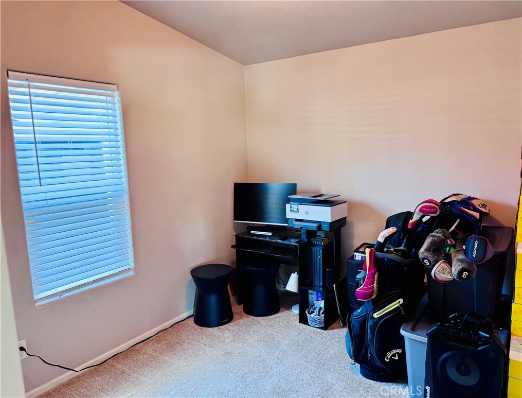 Manufactured In Park for sale at 995 Pomona 63, Corona CA featuring 3 beds and 2 baths