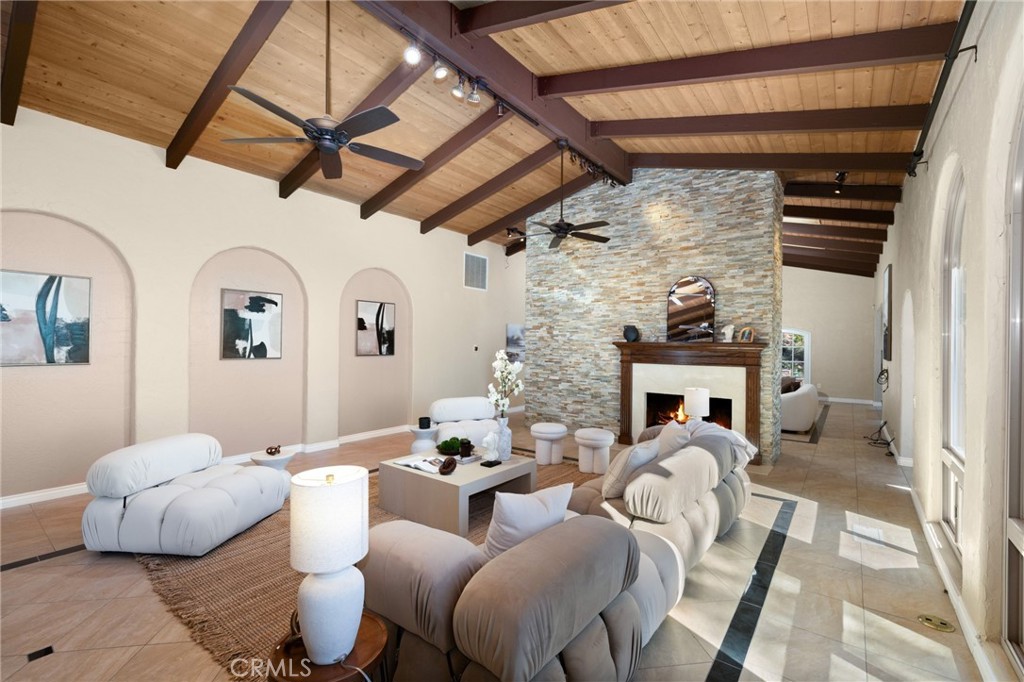 Residential for sale at 821 Guanajuato, Claremont CA featuring 5 beds and 3 baths