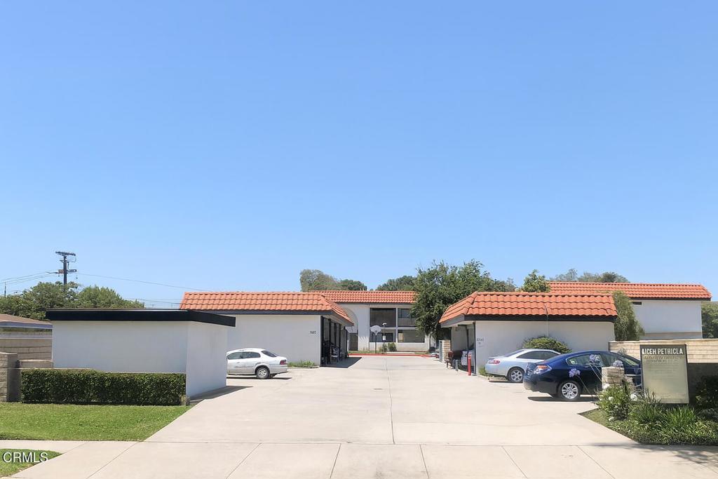 Residential Lease for rent at 1851 Patricia Avenue 104, Simi Valley CA featuring 2 beds and 2 baths