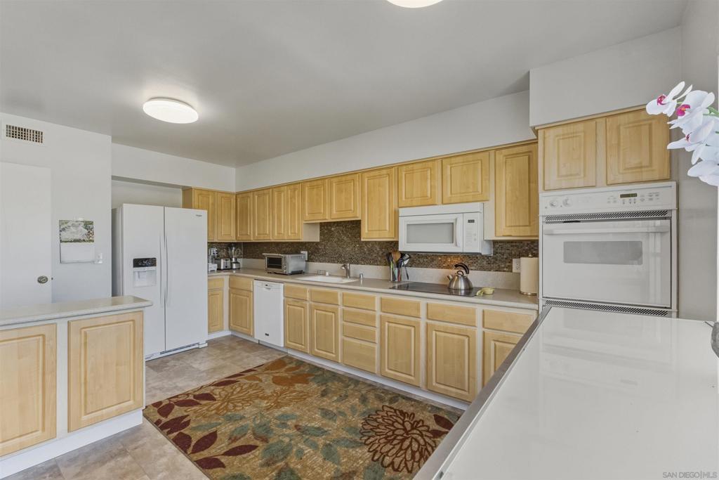 Residential for sale at 2620 2nd Ave 7A, San Diego CA featuring 2 beds and 2 baths