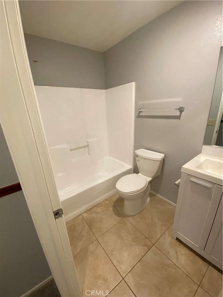 Residential Lease for rent at 16140 Tawney Ridge D, Victorville CA featuring 2 beds and 2 baths