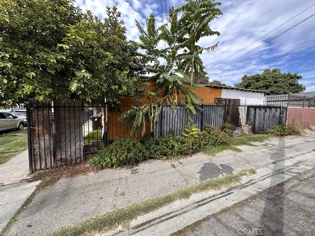 Residential Income for sale at 7700 Mckinley, Los Angeles CA