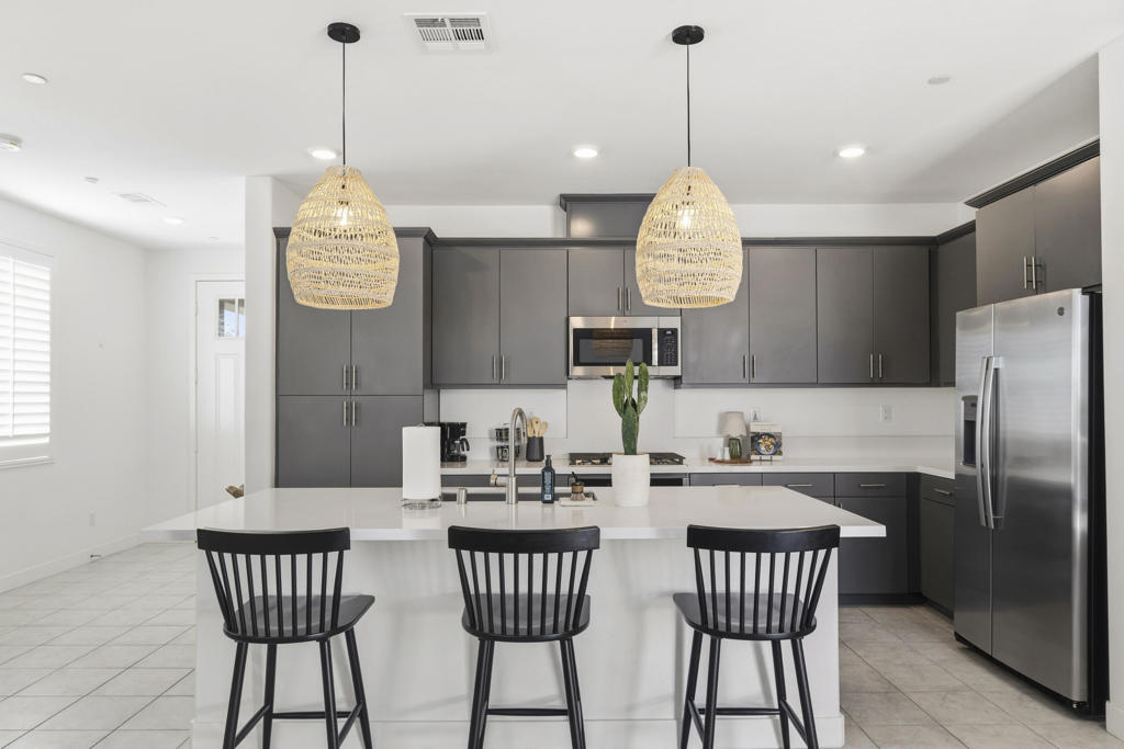 Residential Lease for rent at 76273 Cornell Way, Palm Desert CA featuring 3 beds and 3 baths