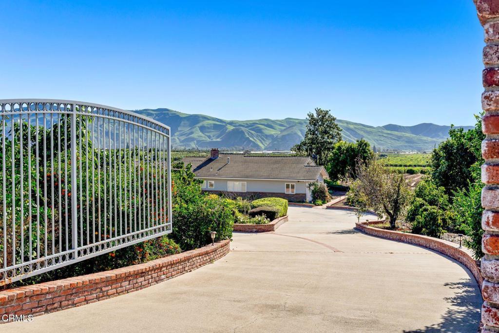 Residential Lease for rent at 13922 Foothill Road, Santa Paula CA featuring 3 beds and 5 baths