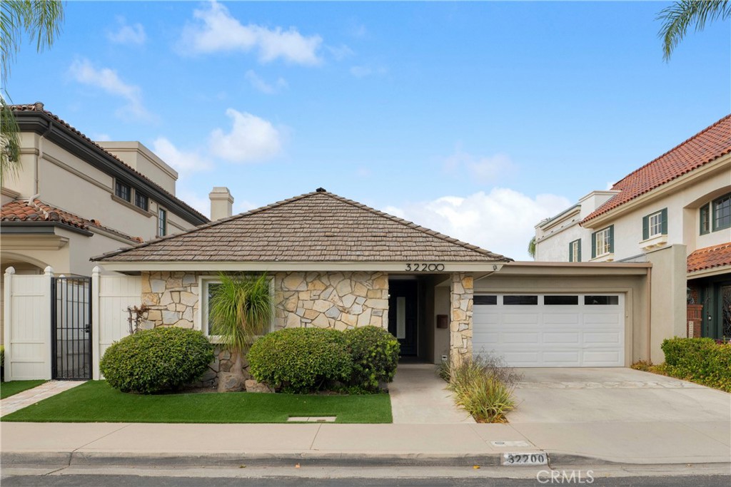 Residential for sale at 32200 Oakshore, Westlake Village CA featuring 3 beds and 2 baths