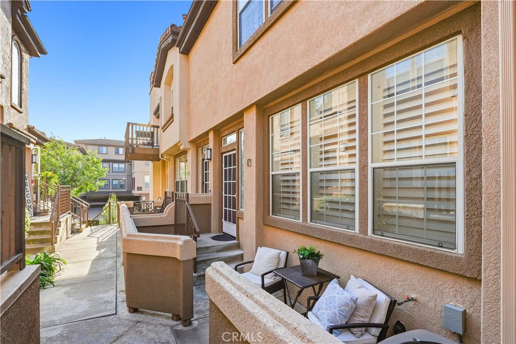 Residential for sale at 26 Montana del Lago, Rancho Santa Margarita CA featuring 2 beds and 3 baths