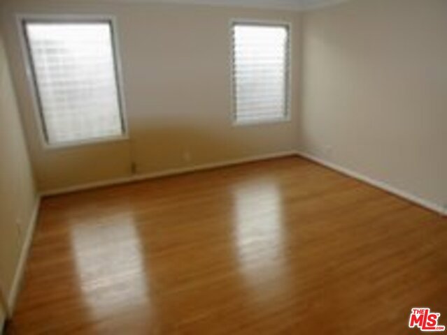 Residential Lease for rent at 1277 S RIDGELEY Drive, Los Angeles, Los Angeles County CA featuring 3 beds and 2 baths