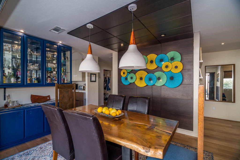 Residential for sale at 52525 Avenida Obregon, La Quinta CA featuring 3 beds and 2 baths