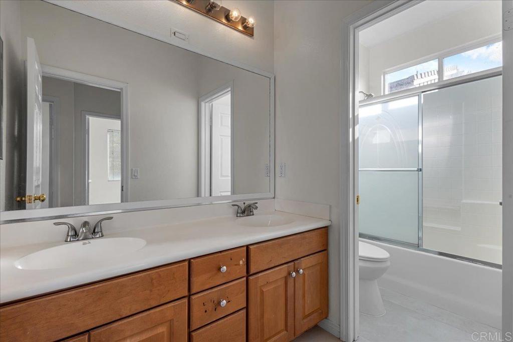 Residential Lease for rent at 5226 Mariner dr, San Diego, San Diego County CA featuring 5 beds and 3 baths