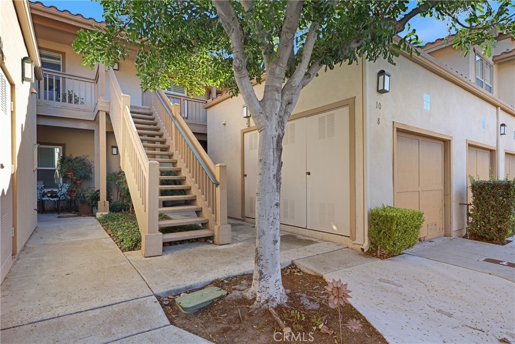 Residential for sale at 10 Timbre, Rancho Santa Margarita CA featuring 2 beds and 2 baths