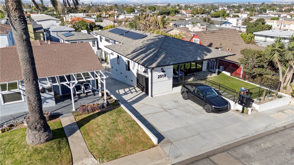 Residential Lease for rent at 2519 Curtis Avenue C, Redondo Beach, Los Angeles County CA featuring 1 bed and 2 baths