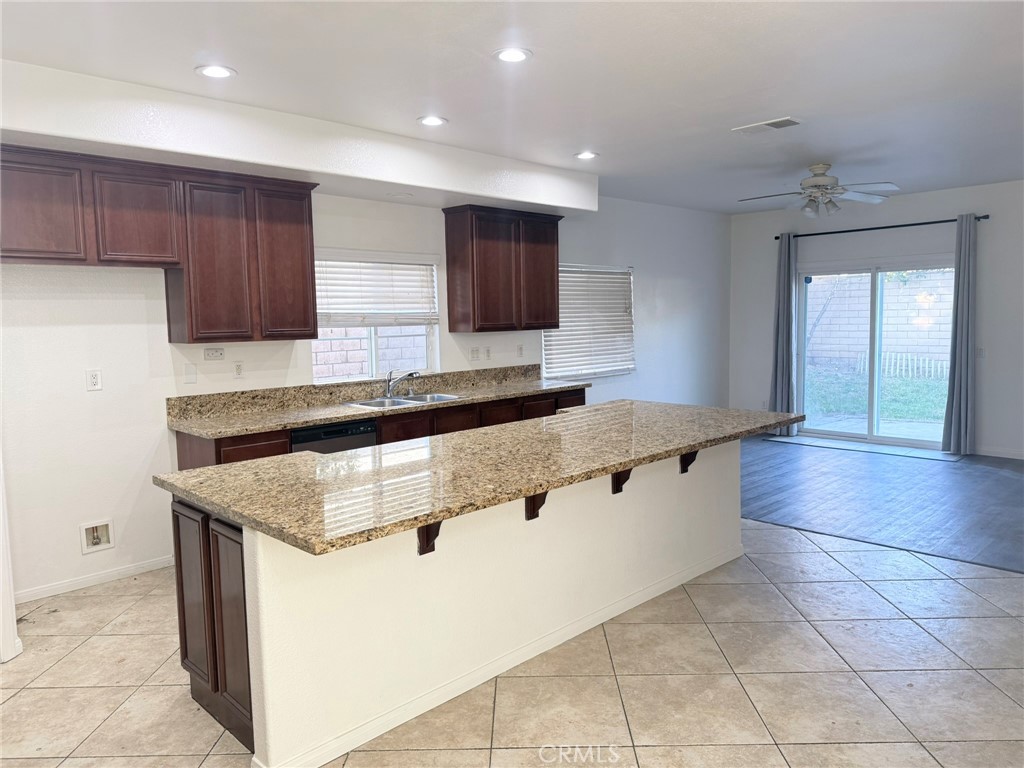 Residential Lease for rent at 9471 Stoneybrock, Rancho Cucamonga CA featuring 4 beds and 4 baths