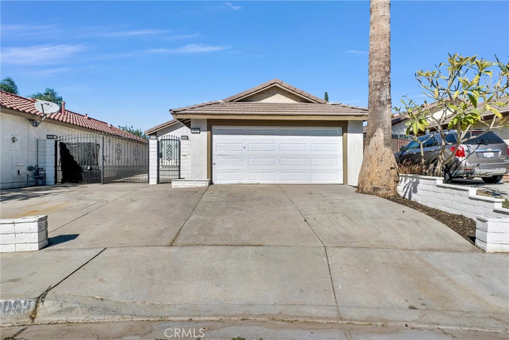 Residential for sale at 2092 2093 Greenbriar, Colton CA featuring 4 beds and 2 baths