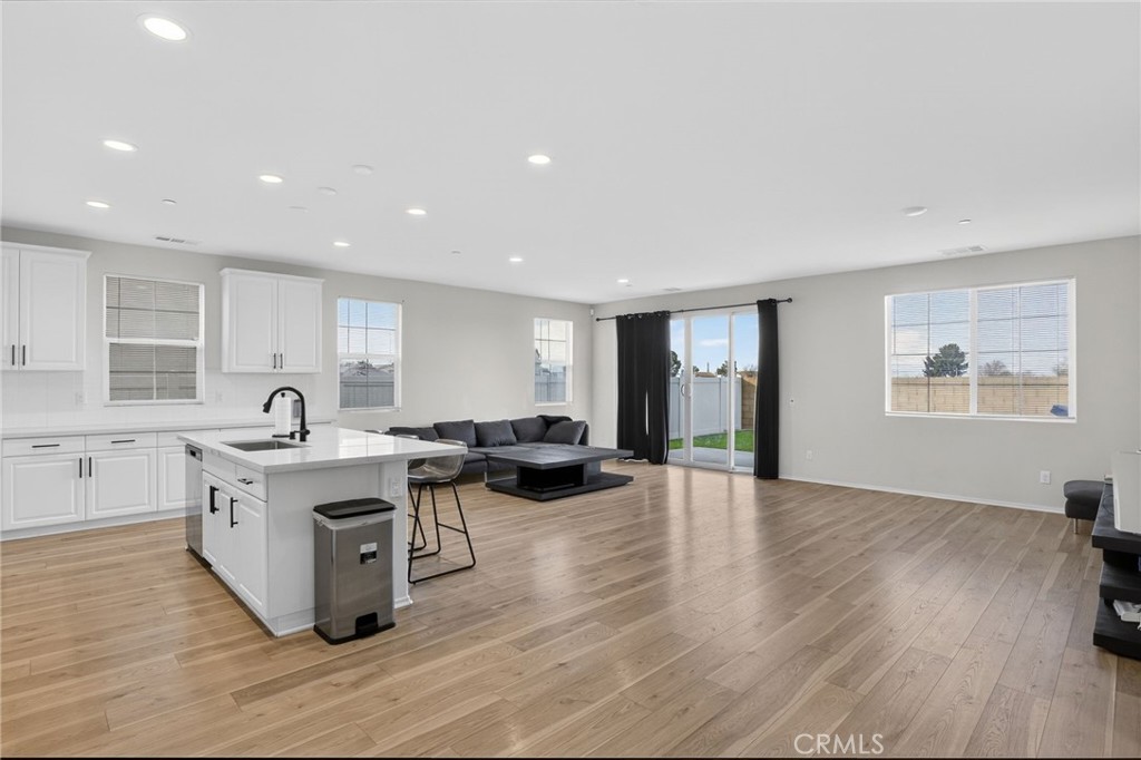 Active for sale at Lancaster, CA, Lancaster, CA CA and 3 baths