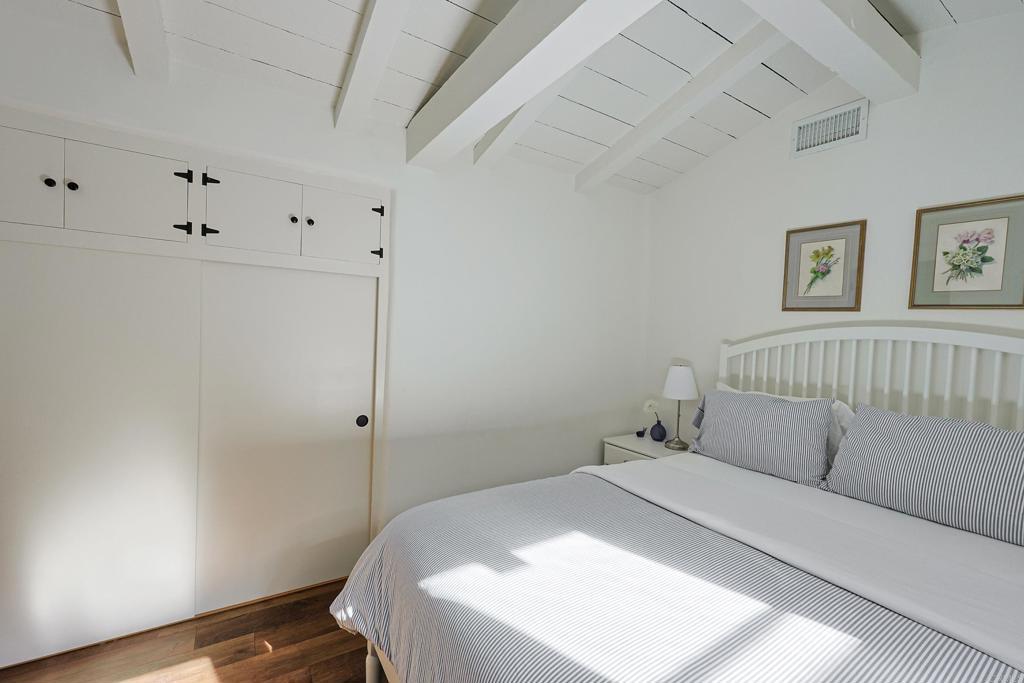 Residential Lease for rent at 817 Margarita, Coronado CA featuring 3 beds and 2 baths