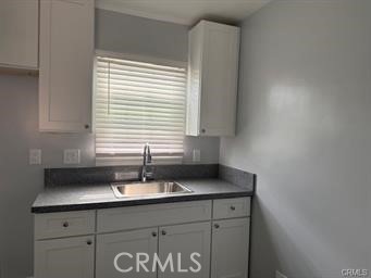 Residential Lease for rent at 2293 Grand, Long Beach, Los Angeles County CA featuring 2 beds and 1 bath