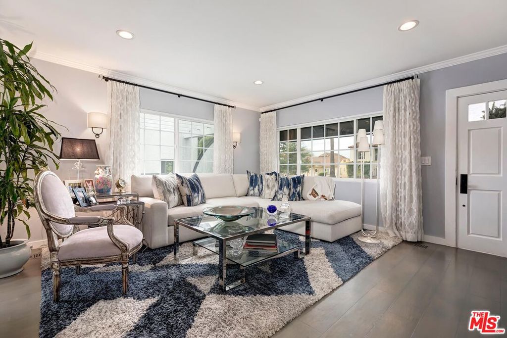 Residential Income for sale at 1280 S Redondo Boulevard, Los Angeles CA featuring 6 beds and 5 baths