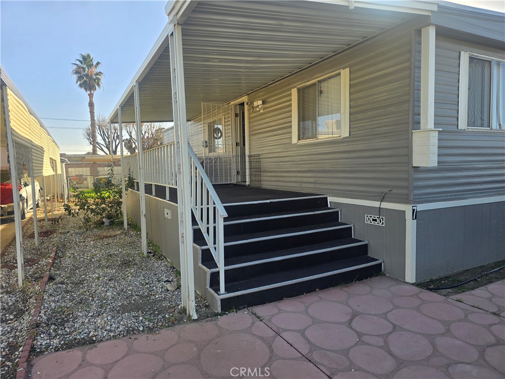 Manufactured In Park for sale at 15252 Seneca Road 7, Victorville CA featuring 3 beds and 1 bath