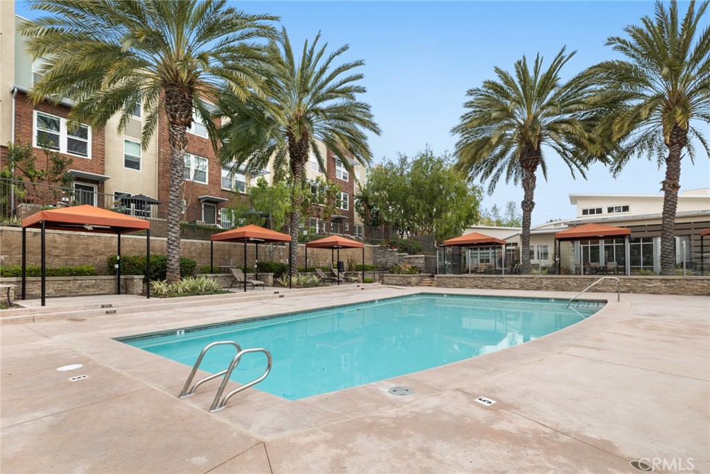 Residential Lease for rent at 13 Brownstone Way, Aliso Viejo CA featuring 3 beds and 3 baths