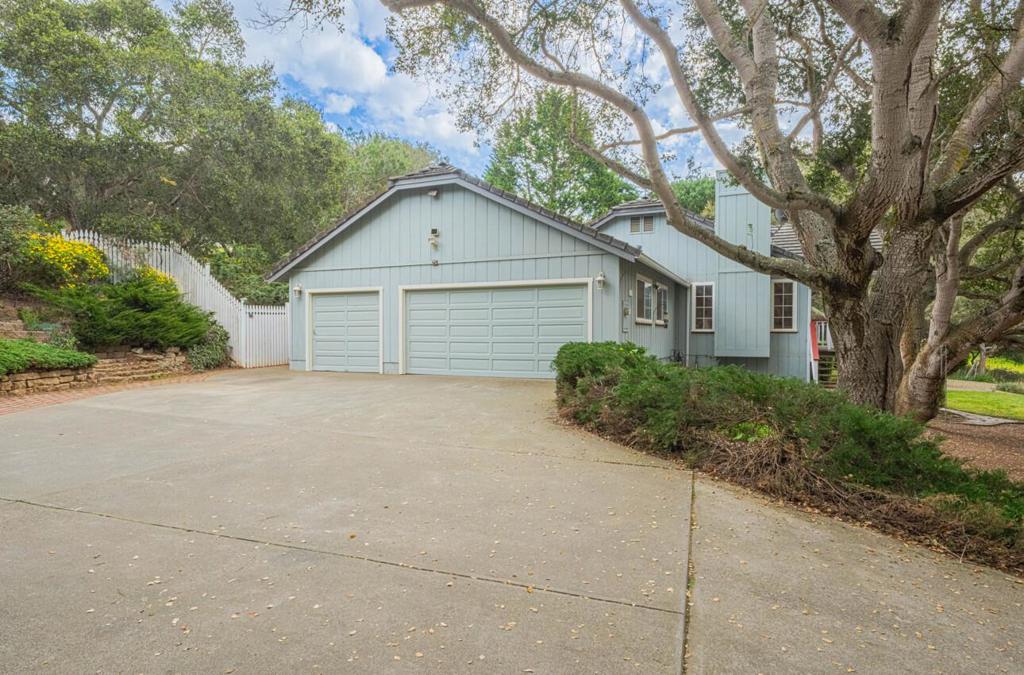 Residential for sale at 18191 Berta Canyon Road, Salinas CA featuring 4 beds and 2 baths