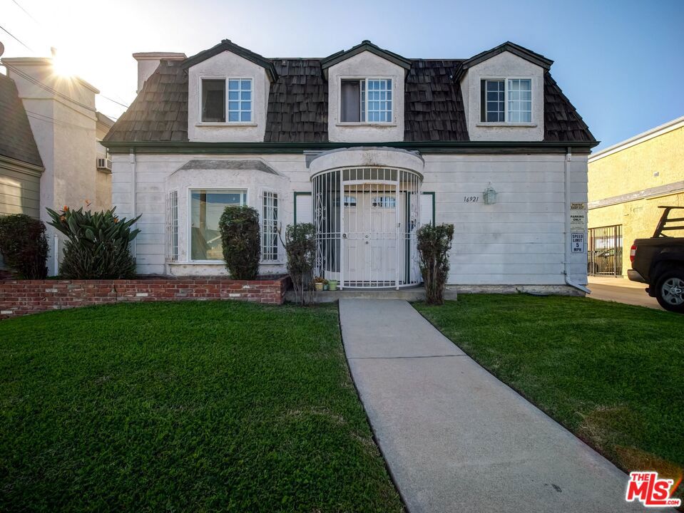 Residential Income for sale at 16921 S Vermont Avenue, Gardena CA featuring 9 beds and 5 baths