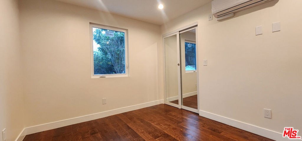 Residential Lease for rent at 3015 1/2 Future Place, Los Angeles, Los Angeles County CA featuring 2 beds and 1 bath