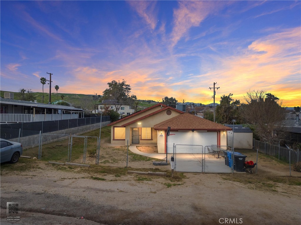 Residential for sale at 505 Lierly, Taft CA featuring 4 beds and 2 baths