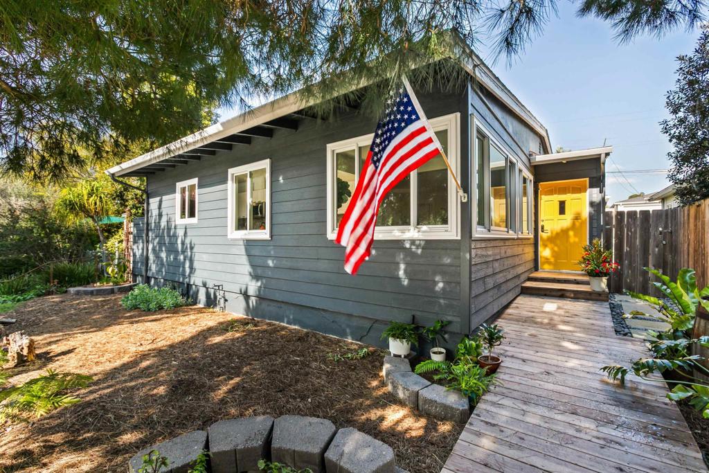Residential for sale at 3620 28 Poe St, San Diego CA featuring 4 beds and 3 baths