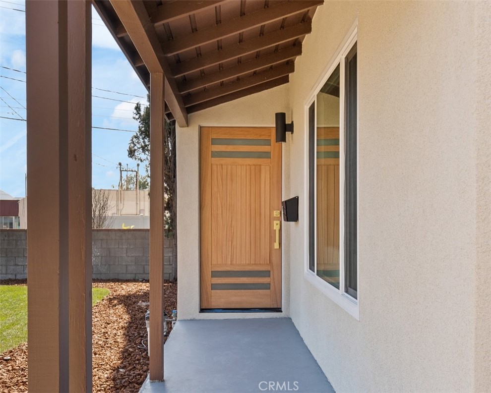 Residential for sale at 1415 N Screenland, Burbank CA featuring 3 beds and 2 baths