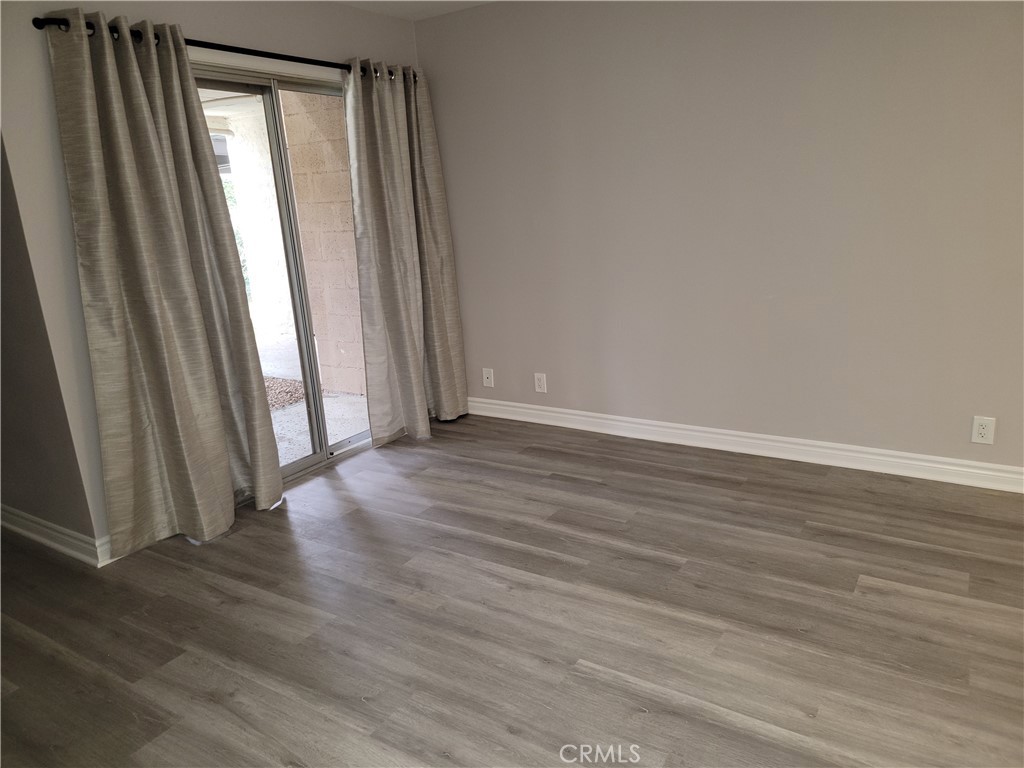 Residential for sale at 470 N Villa Court 107, Palm Springs CA featuring 1 bed and 1 bath