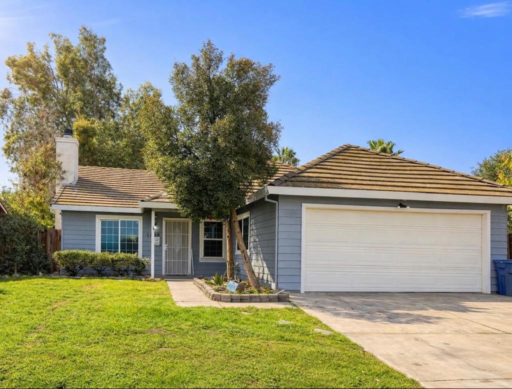 Residential for sale at 1429 Pintail Circle, Los Banos CA featuring 4 beds and 2 baths