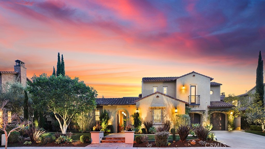 Residential for sale at 13 Calle Viviana, San Clemente CA featuring 5 beds and 6 baths