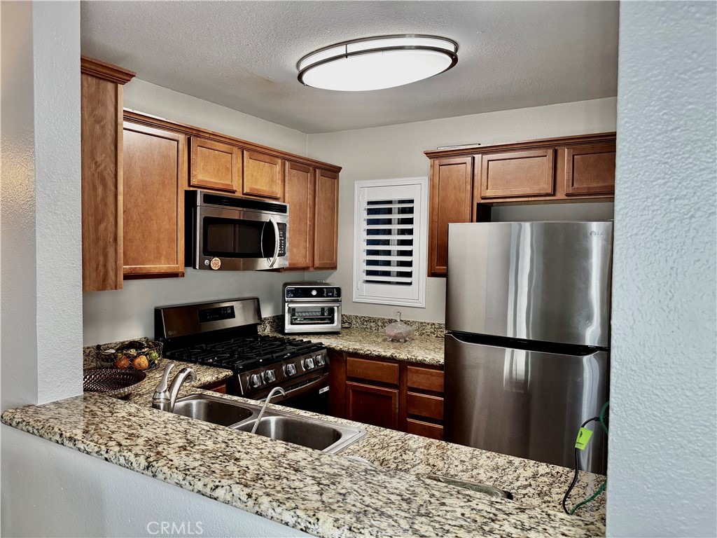 Residential for sale at 355 N Maple 121, Burbank CA featuring 1 bed and 1 bath