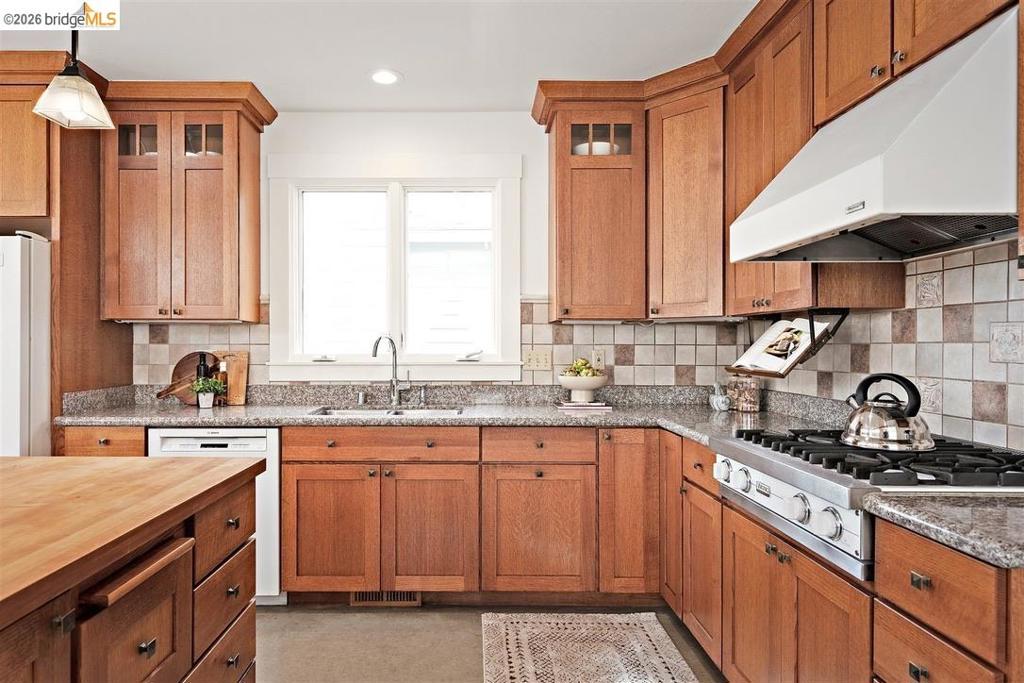 Residential for sale at 1135 1135 Parker St, Berkeley CA featuring 3 beds and 2 baths