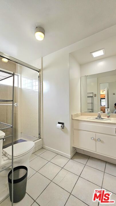 Residential Lease for rent at 4725 Purdue Avenue, Culver City CA featuring 3 beds and 2 baths