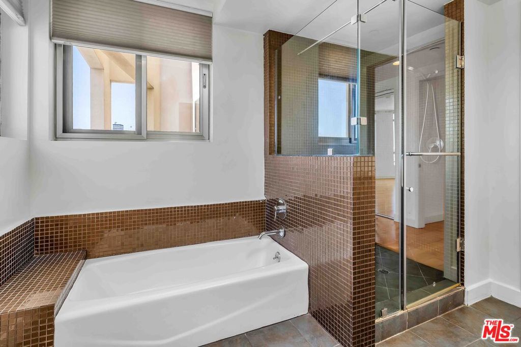 Residential Lease for rent at 1260 S Corning Street 205, Los Angeles, Los Angeles County CA featuring 3 beds and 3 baths