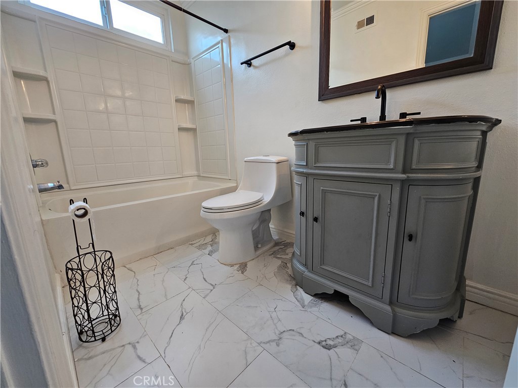 Residential for sale at 5604 Bloomfield, Simi Valley CA featuring 4 beds and 2 baths