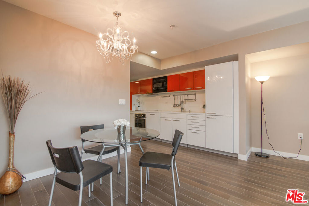 Residential Lease for rent at 901 S FLOWER Street 502, Los Angeles, Los Angeles County CA and 1 bath