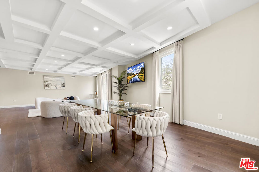 Residential Lease for rent at 1825 Pandora Avenue PH 404, Los Angeles, Los Angeles County CA featuring 3 beds and 4 baths