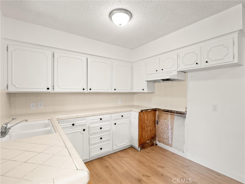 Residential for sale at 3725 N Fruit Avenue B, Fresno CA featuring 2 beds and 1 bath