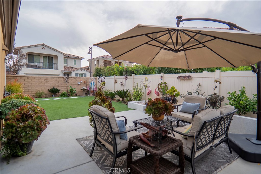 Residential for sale at 20525 Martingale, Saugus CA featuring 3 beds and 3 baths