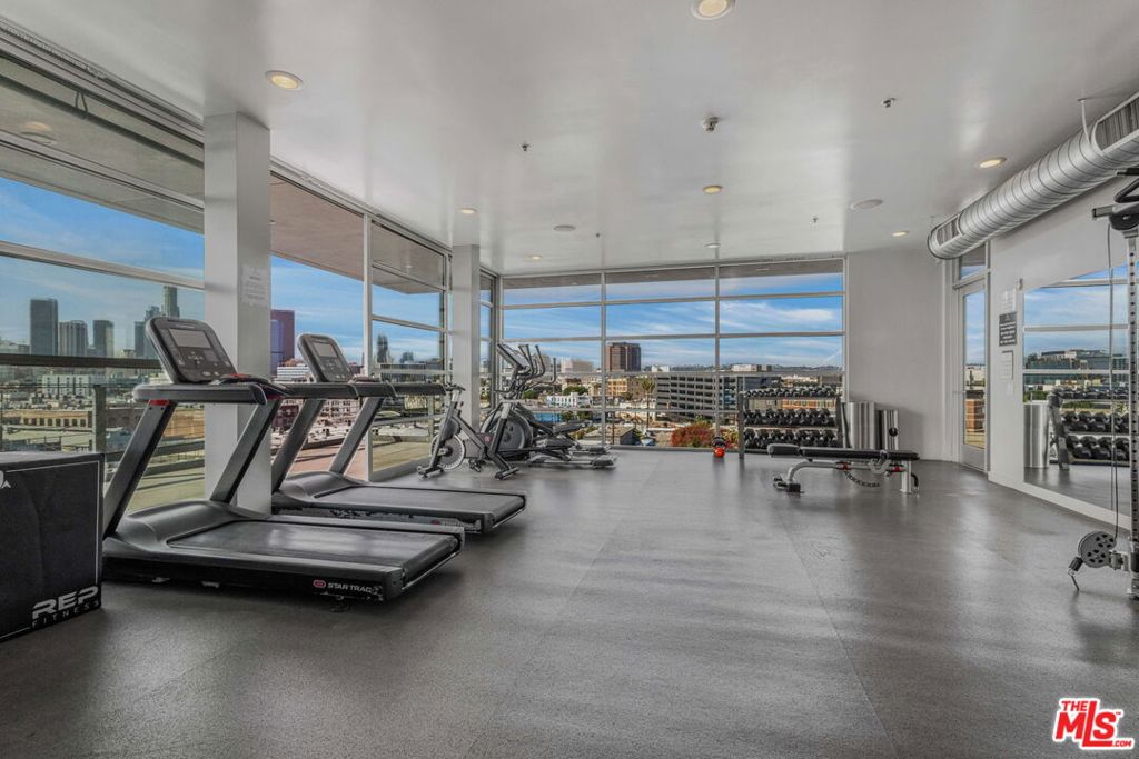 Residential for sale at 510 S Hewitt Street 316, Los Angeles CA featuring 1 bed and 1 bath