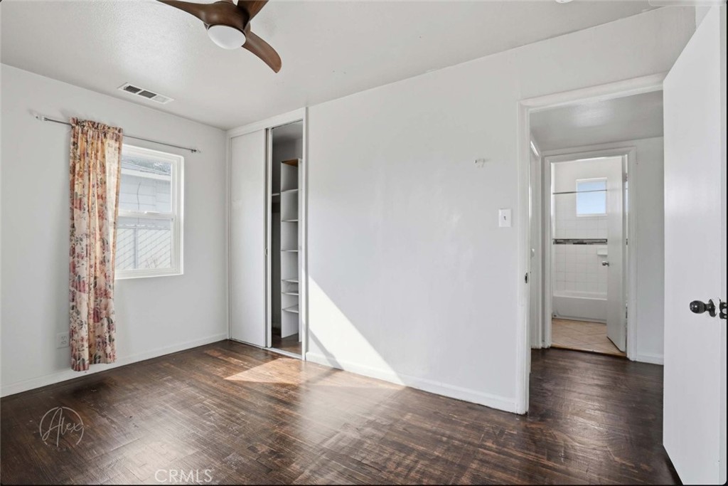 Residential for sale at 305 Jones Street, Bakersfield CA featuring 3 beds and 1 bath