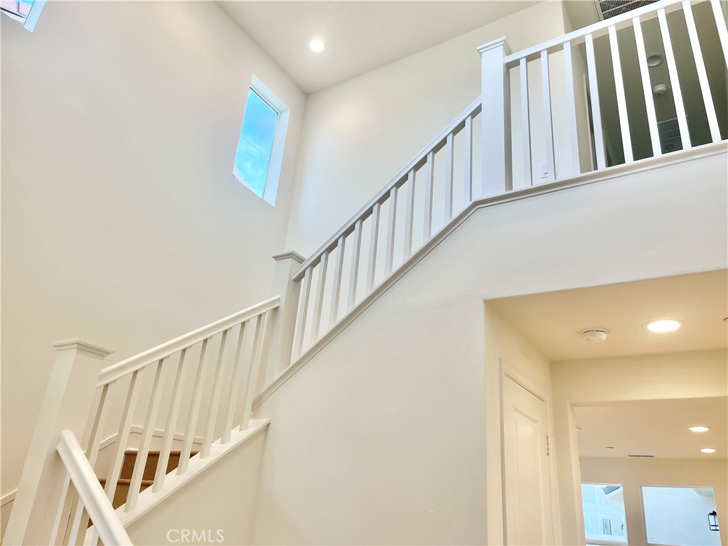 Residential for sale at 413 Belair Walk, Ventura CA featuring 3 beds and 3 baths