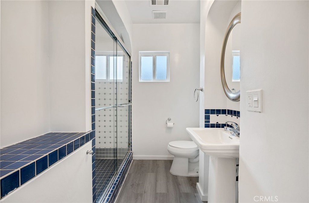 Residential for sale at 247 N Wateka, San Jacinto CA featuring 2 beds and 1 bath