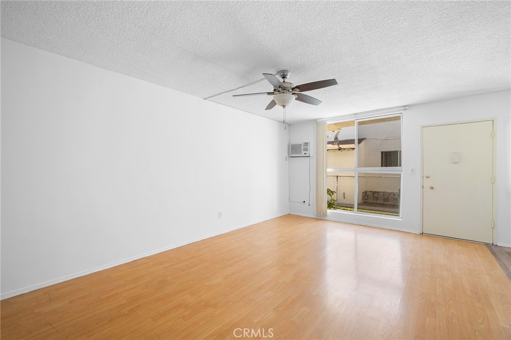 Residential Lease for rent at 208 E Chevy Chase Drive 1, Glendale CA featuring 1 bed and 1 bath
